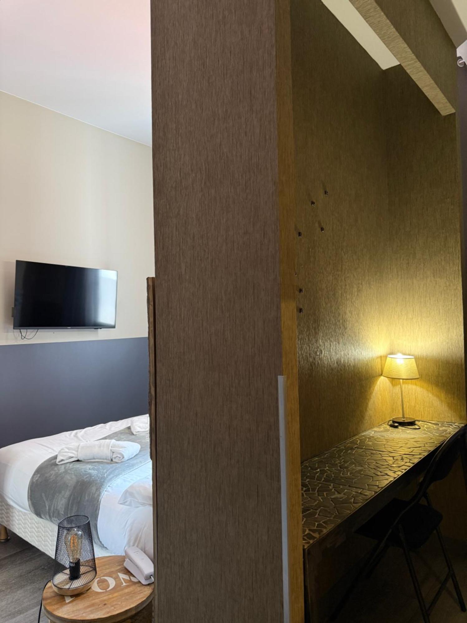 De Paris 3*