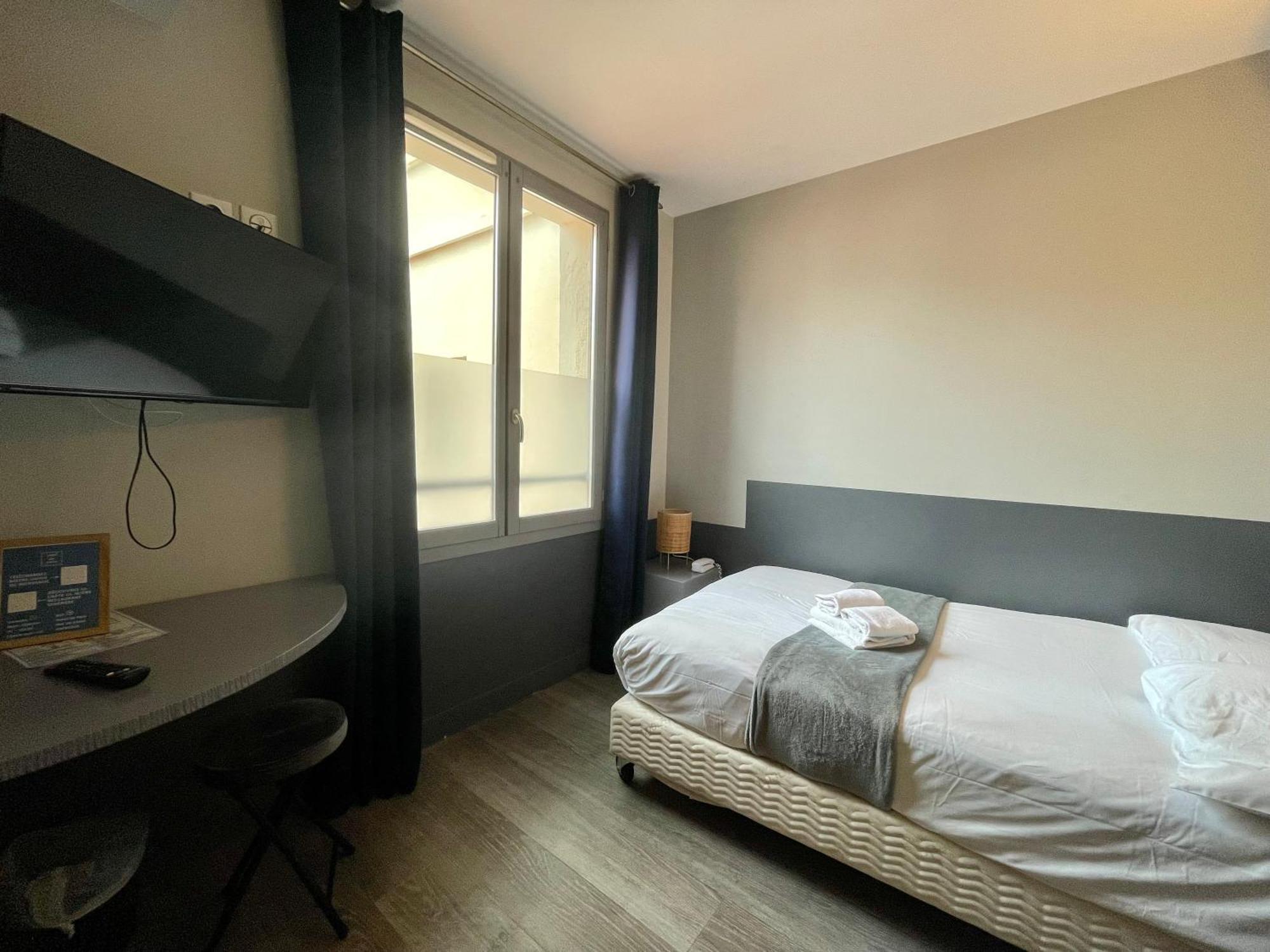Hotel De Paris 3*